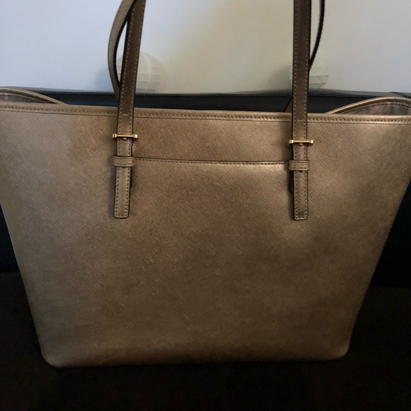 Micheal Kors Bag - Picture 2 of 4